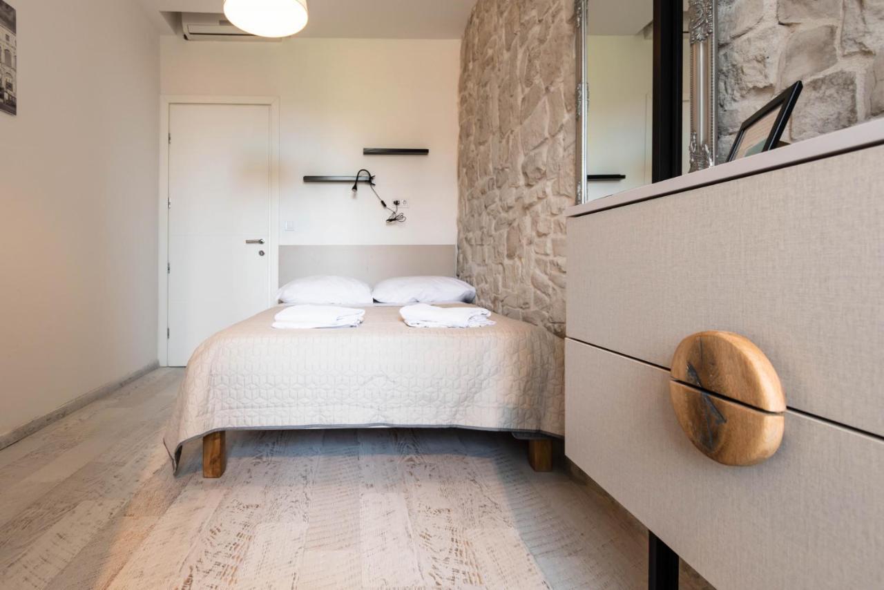 L&B City Center Studios Apartments Пула Екстериор снимка