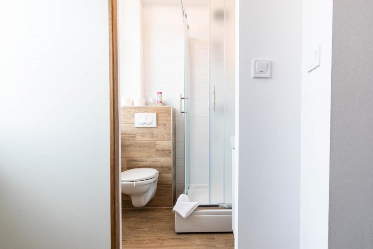 L&B City Center Studios Apartments Пула Екстериор снимка