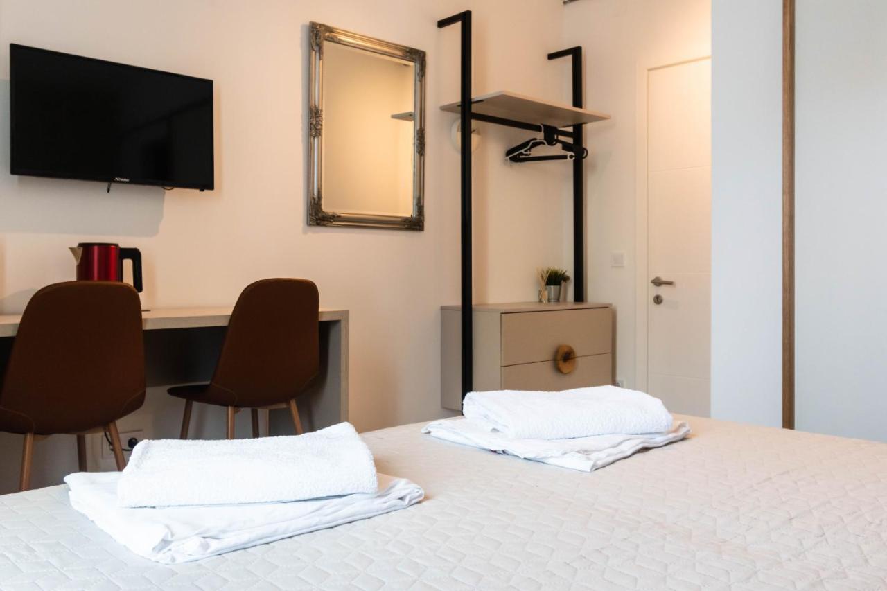 L&B City Center Studios Apartments Пула Екстериор снимка