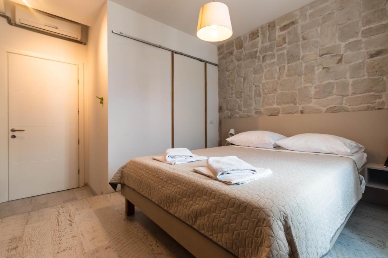 L&B City Center Studios Apartments Пула Екстериор снимка